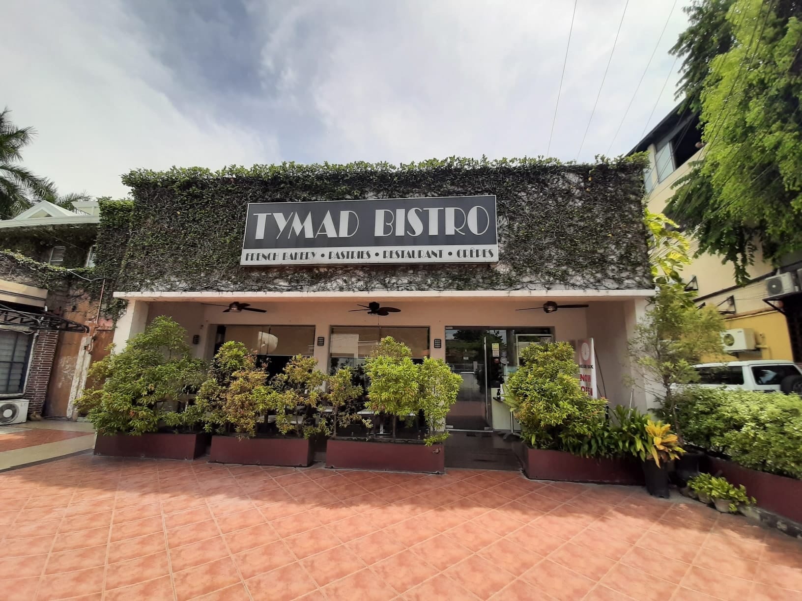 Tymad Bistro