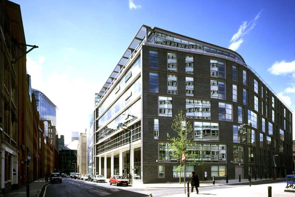 倫敦城市大學商學院在英國大學商科排名表現突出