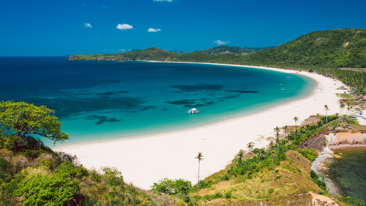 愛妮島旅遊景點 Nacpan Beach