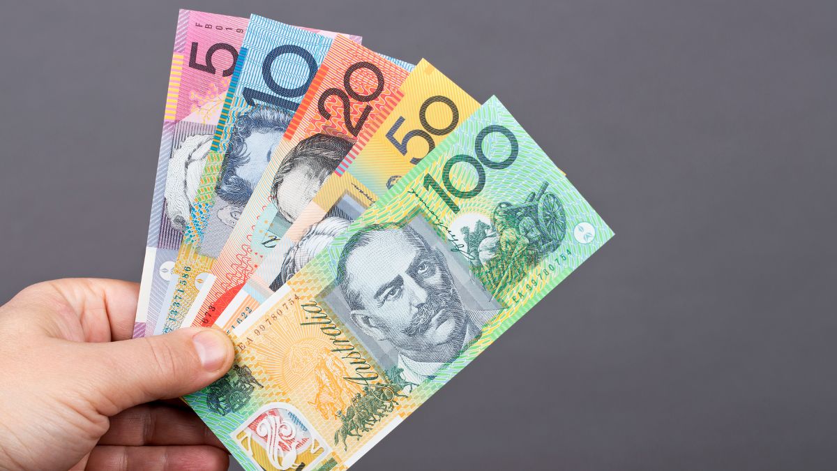 澳洲換錢全攻略：澳幣匯率換算、哪裡可以換到澳幣不藏私分享！ - 新飛留遊學中心