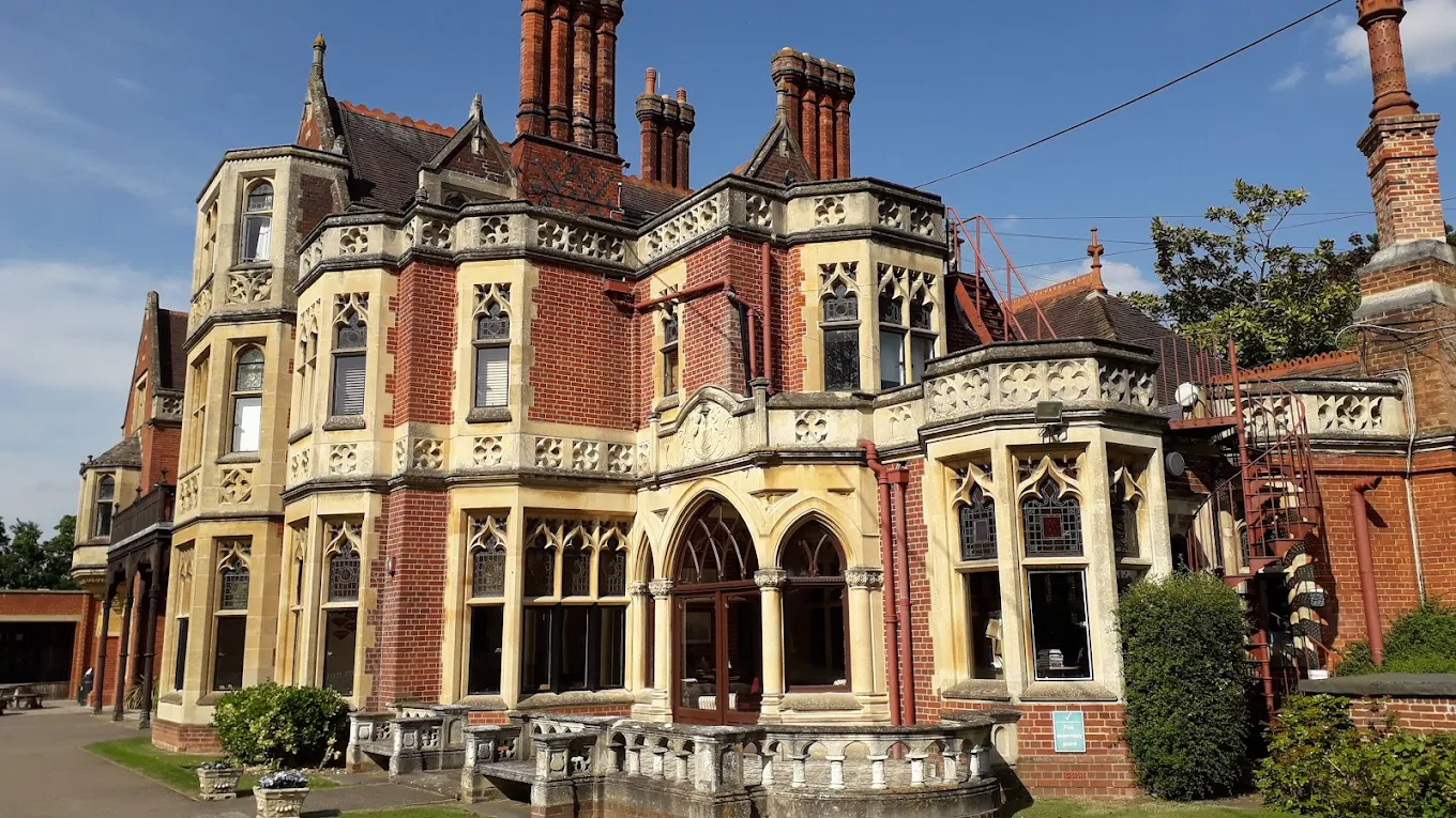 Box Hill School 英國語言學校 薩裡郡多爾金校區