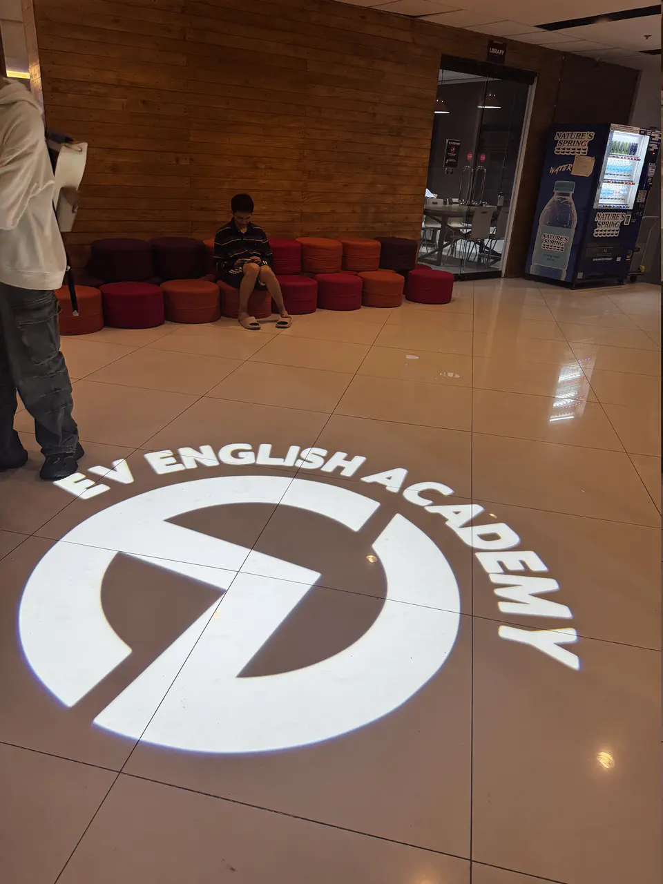 EV 宿舍大廳