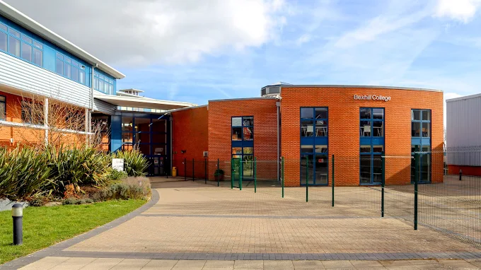 貝克斯希爾學院／英國高中