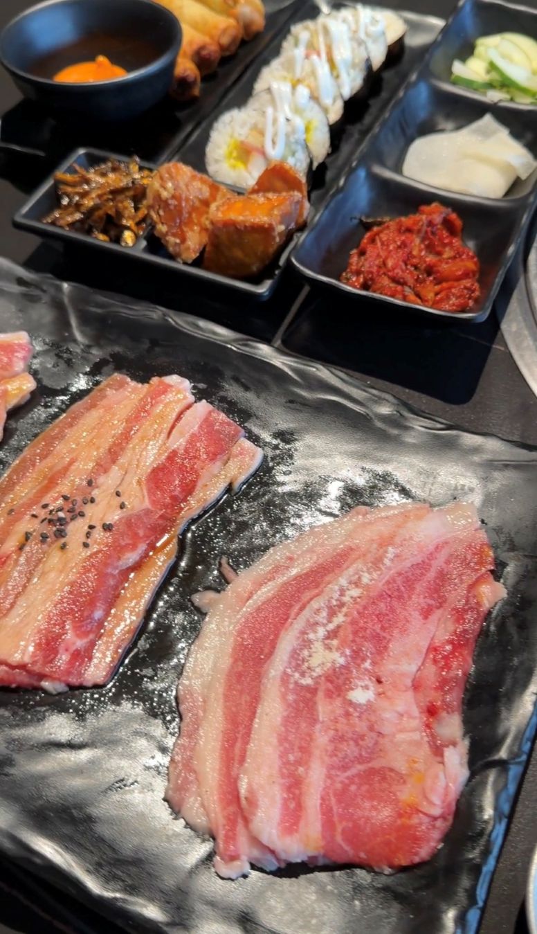 宿霧餐廳Donjjang Salinas|菲律賓遊學新飛特約商店