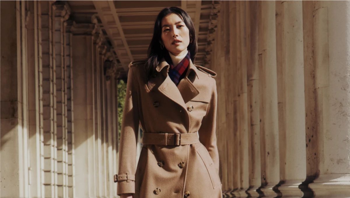 英國必買 1：Burberry 經典風衣 & 圍巾