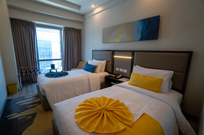 QQ English Beach Front 冬令營，Savoy 飯店雙人房